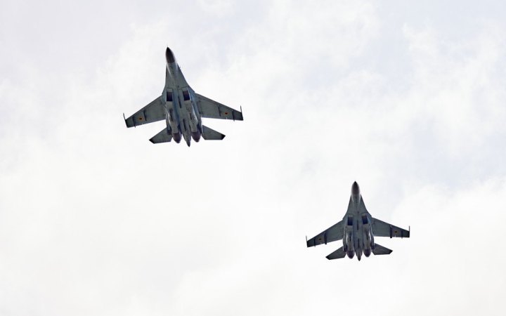 NATO showcases training of Ukrainian pilots on F-16 fighters 