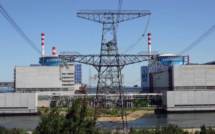 Unit of Khmelnytskyy NPP stops due to Russian shelling