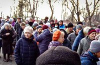Andriushchenko: Hundreds of people queue for hours for warm food in Mariupol