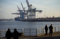 Dockworkers in 22 Countries to Strike Today Against Arms Shipments