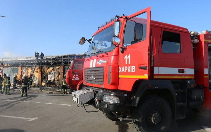 Russians attack shopping centre in Kharkiv