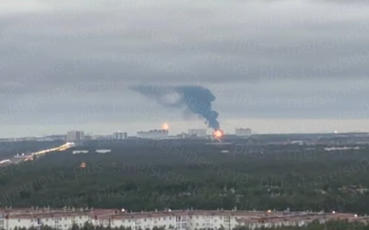 Russia’s Largest Gas Condensate Processing Plant Ablaze After Drone Strike