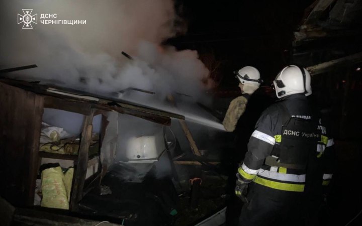 Drone Strike in Chernihiv Damages Two Businesses; People May Be Trapped Under Rubble (Updated)