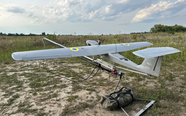 Brave1 Market Showcases KARA UAV Capable of Delivering FPV Drones Behind Russian Lines
