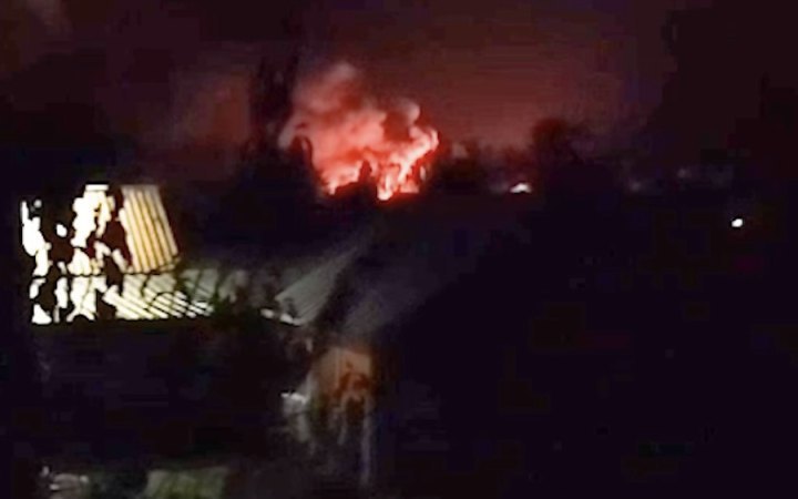 Defence Forces Strike Russian Oil Facilities in Two Regions Overnight, Along With Airfields, Rocket and Space Centre and Depot