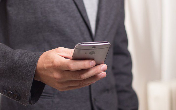 End of the old schemes: phone IMEIs may be required in customs declarations