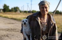 ‘White Angels’ Evacuate Three Elderly Residents From Novomykolaivka Community in Zaporizhzhia Region