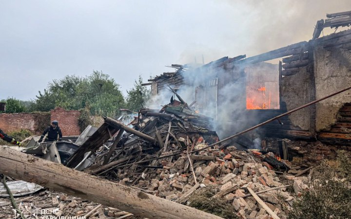 Russian Forces Strike Izium in Kharkiv Region in Morning Drone Attack, Five Injured