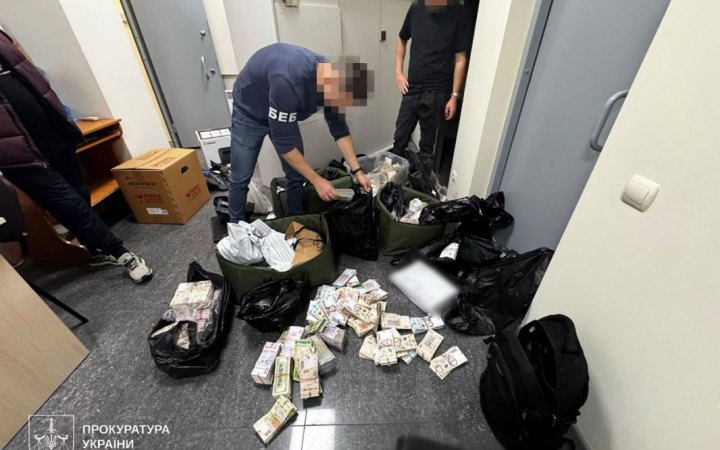 Prosecutor General’s Office and Economic Security Bureau Uncover Shadow Finance Network, Seize Over UAH 630m