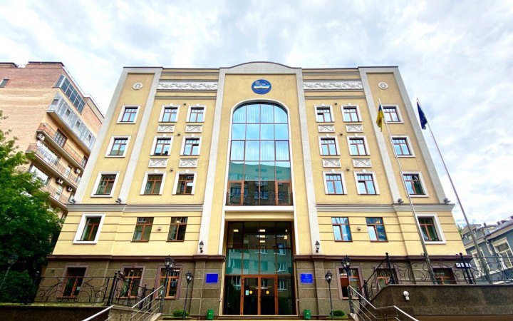 Russian Attack Damages High Council of Justice Building in Kyiv, Leaving Injuries