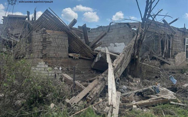 Russian Strikes Kill One and Injure Four in Zaporizhzhia Region