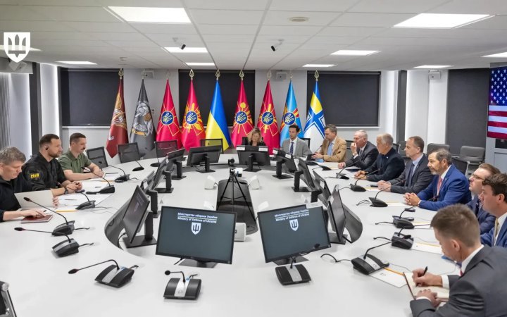 Ukraine Hands US List of Military Needs to Counter Russian Aggression