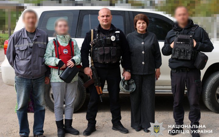 Two More People Evacuated From Kherson Suburbs