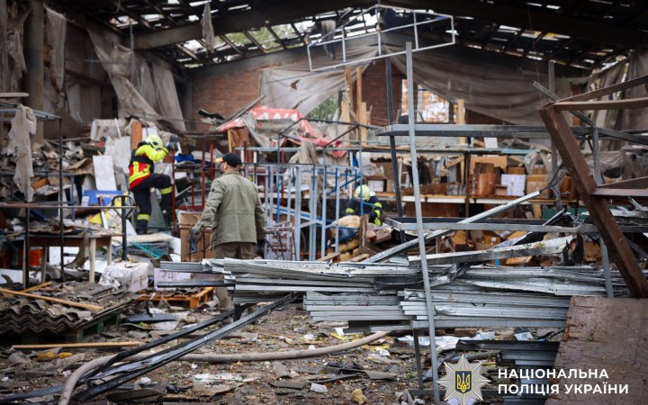 Russian Forces Strike More Than 30 Settlements in Sumy Region, Injuring Civilians