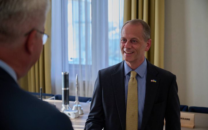 Foreign Minister Meets New US Chargé d’Affaires