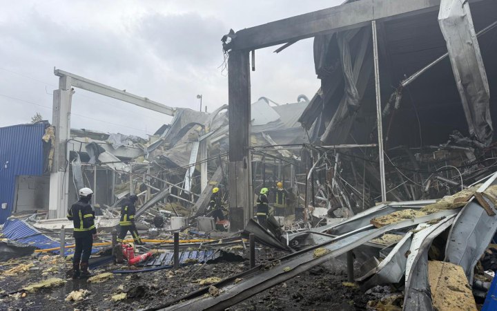 Russians Strike Metro Shopping Centre in Rivne Region, Regional Administration Says