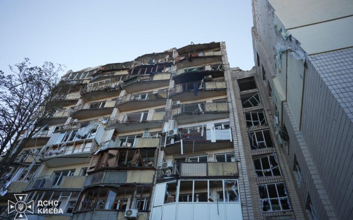 Fourteen Injured in Kyiv Shelling as Debris Falls Across Four Districts