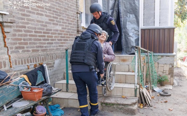 Rescuers Evacuate 55 People, Including Eight Children, in Donetsk Region