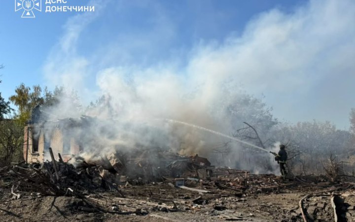 Russians Launch Second Drone Strike on Firefighters in Sloviansk as They Tackle Blazes