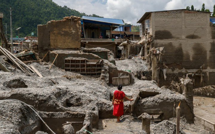 Search Continues in Nepal for 56 Missing Ukrainians