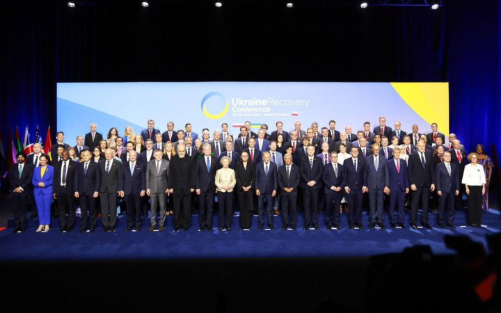 Weapons here and now: the Gdańsk Recovery Conference puts an end to illusions of post-war reconstruction