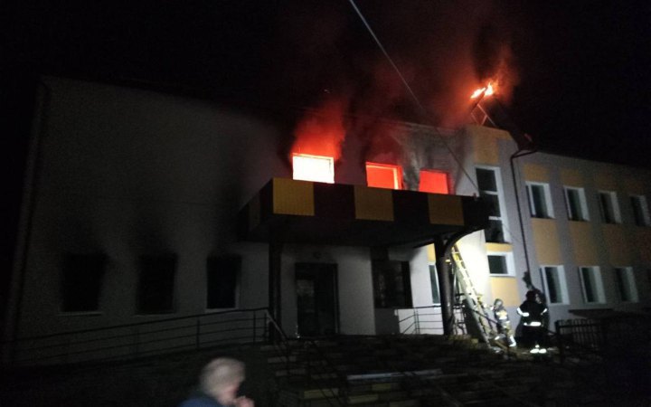 Russians Strike Kyiv Region Lyceum With Drone, Sparking Fire