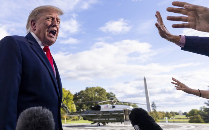 Graham Sanctions Co-Author Senator Blumenthal Slams Trump for Pausing Measures Against Russia