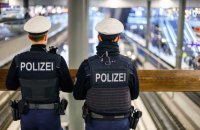 Germany suspends rail traffic over suspected explosive device on tracks