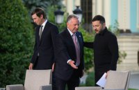 Zelenskyy Briefed by US on Talks With Putin as Russia Signals Readiness for Team-Level Meeting