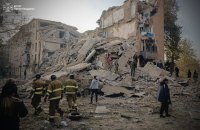 Russian Missile Strike Hits Five-Storey Block in Pryluky, Almost Completely Destroyed