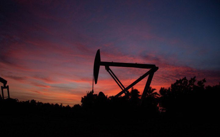 Reuters: Russian Oil Exports Drop 15% After Disruptions Following Ukrainian Attacks