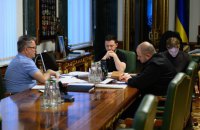 Zelenskyy Holds Talks With Trump Representatives