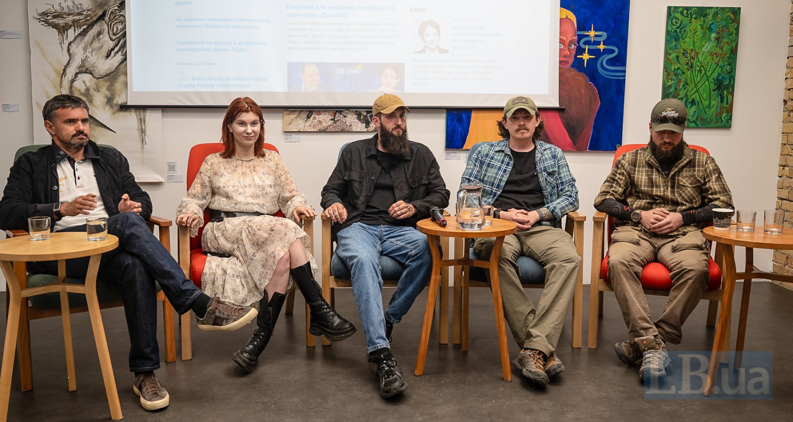 Від сили духу до професіоналізму: як змінювалися війна і “Азов” з 2014-го року (репортаж з “Нової країни”)
