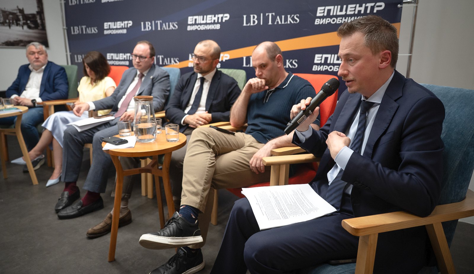 “Епіцентр виробників”: Де бізнесу брати гроші? Що пропонують держава і банки?