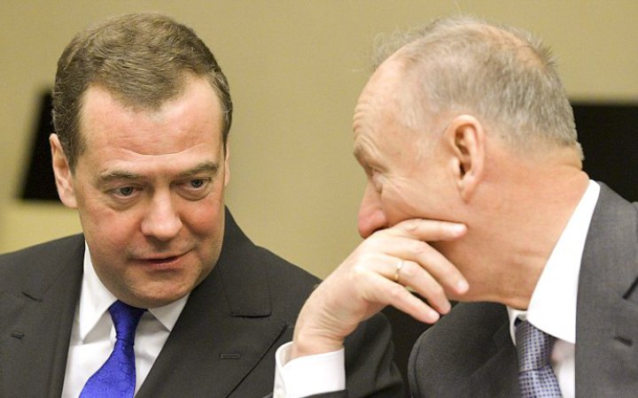 Медведєв вважає, що Росія може безкарно вдарити по Україні ядерною зброєю