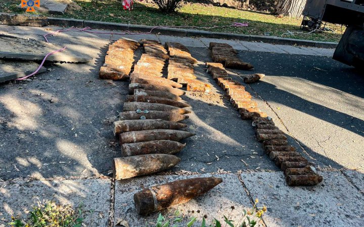 На Черкащині виявили 200 артилерійських снарядів часів Другої світової війни