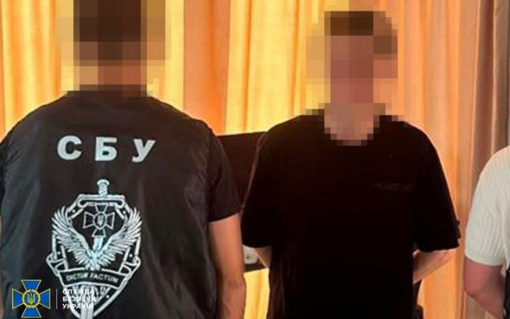 На Львівщині СБУ викрила мережу шахрайських кол-центрів, де вилучили $2 млн 