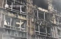 Росія атакувала офісну будівлю середмісті Дніпра. Є жертви і поранені (доповнено)