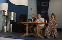 Брат Путина представил в Крыму книгу о президенте России