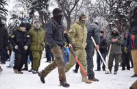 У Рады произошли столкновения Нацгвардии с пикетчиками (обновлено)