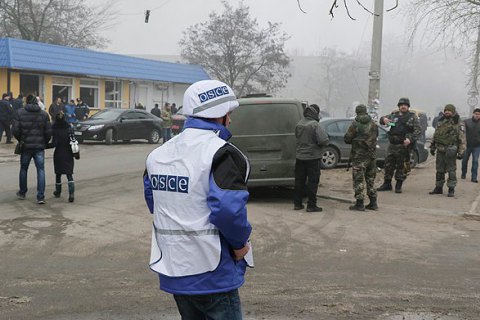 Миссия ОБСЕ зафиксировала 34 танка и 9 гаубиц на подконтрольной "ЛНР" территории