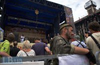 На Майдане устанавливают новую сцену 