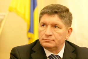 Львовский губернатор получает зарплату в коммерческой фирме (Документ)
