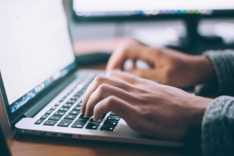 В Украине запустили платформу для волонтеров "Работа в тылу"