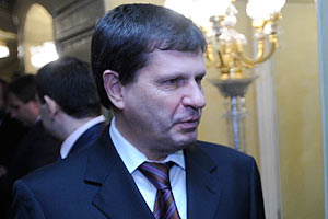 За езду мэра Одессы по "встречке" ответил его водитель
