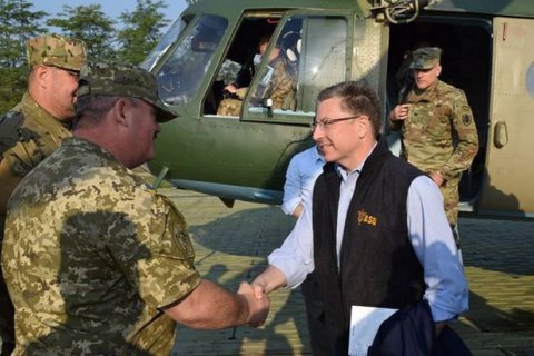 Волкер відвідає Донбас наступного тижня