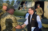 Волкер посетит Донбасс на следующей неделе