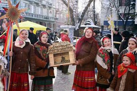 77% украинцев празднуют Рождество 7 января, - опрос