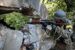 В зоне АТО за Украину воюет почти 10 тысяч человек