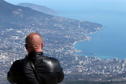 "Власти" Крыма решили обязать приезжих из РФ платить за обсервацию